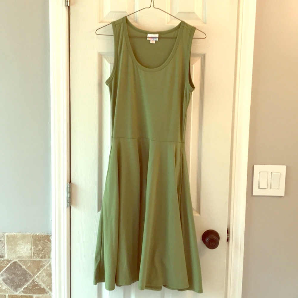 XS LulaRoe Nikki dress. Great condition!